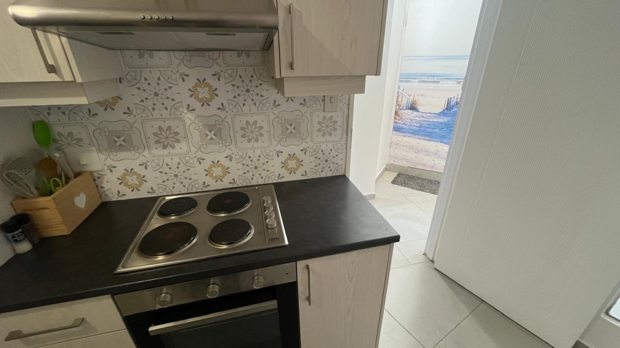 3 Bedroom Property for Sale in Wavecrest Eastern Cape